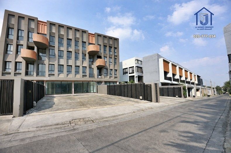 - ขายโฮมออฟฟิศ 3.5 ชั้น บริทตัน ซอยลาดพร้าว 41 แยก 16 พร้อมลิฟต์ส่วนตัว ใกล้MRT สถานีภาวนา