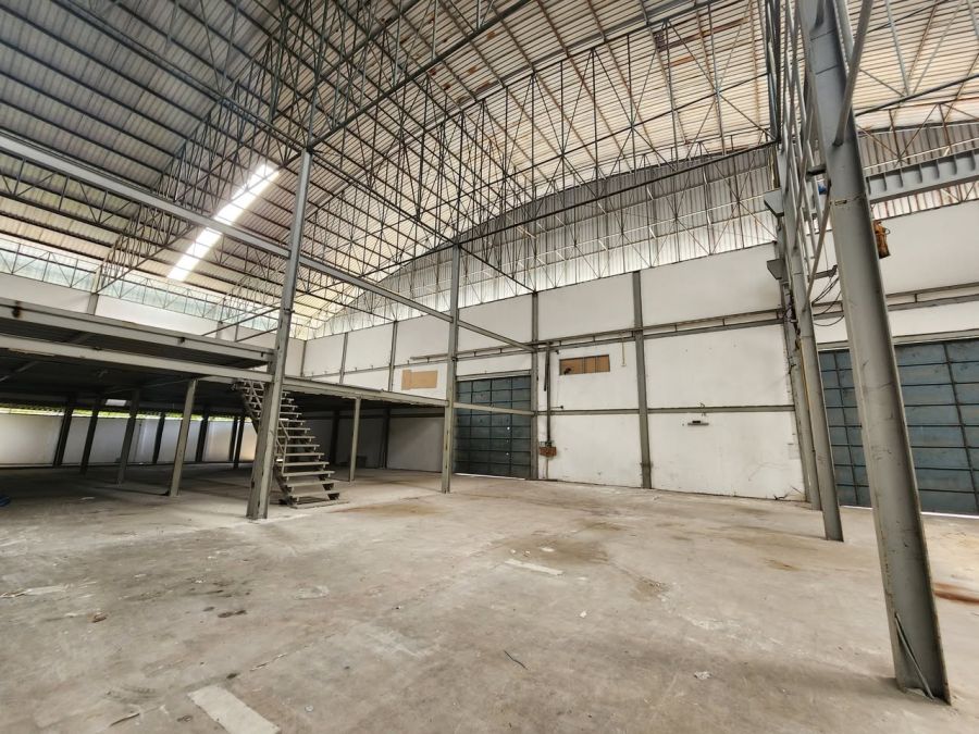 - ให้เช่าโรงงาน โกดัง พร้อมอาคารสำนักงาน และบ้านพักคนงาน ที่สมุทรสาคร (ถ.พระราม 2 กม. 36)