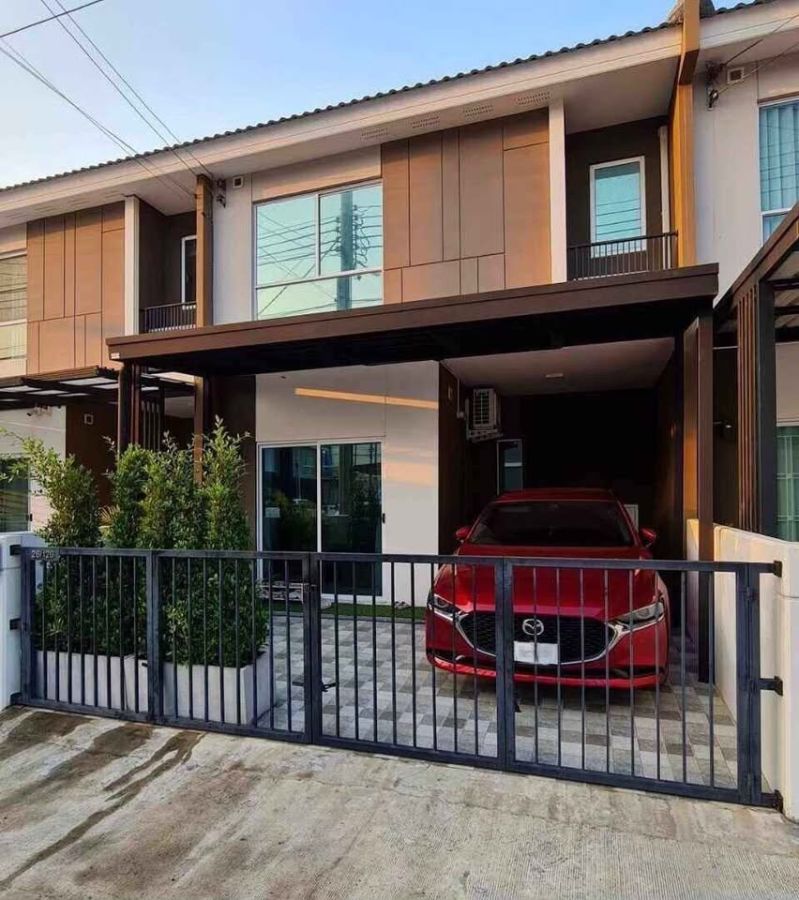 - ให้เช่าทาวน์เฮ้าส์ 2 ชั้น ใกล้ห้างแฟชั่น The Connect รามอินทรา มีนบุรี 2