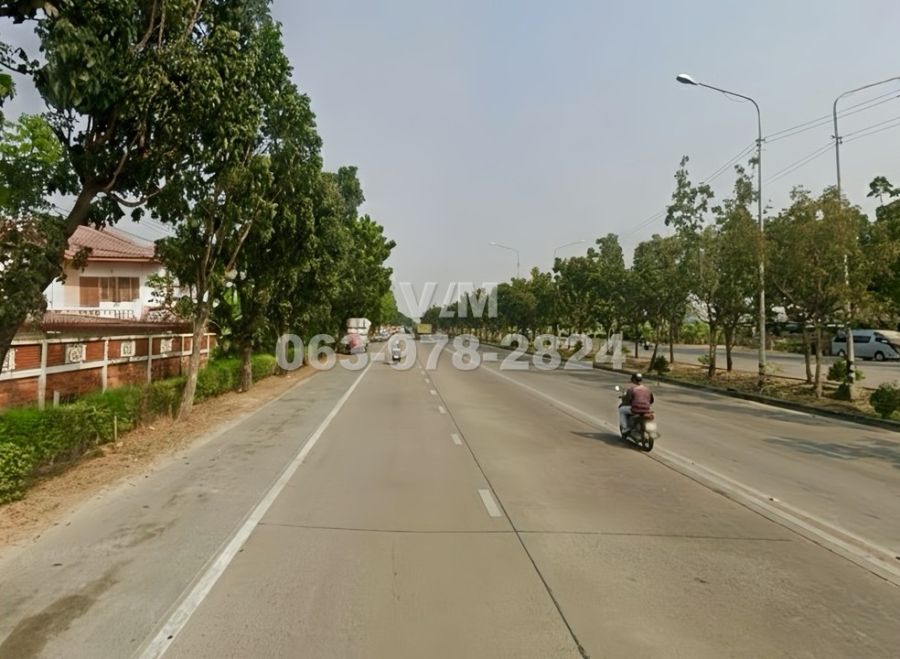 - ขายที่ดิน เมนถนนพุทธมณฑลสาย 1 แขวงฉิมพลี เขตตลิ่งชัน เนื้อที่ 1-3-70 ไร่