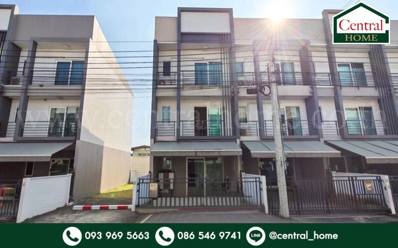 - ทาวน์โฮม 3 ชั้น บ้านกลางเมือง สวนหลวง หลังริม ราคาถูกที่สุดในโครงการ