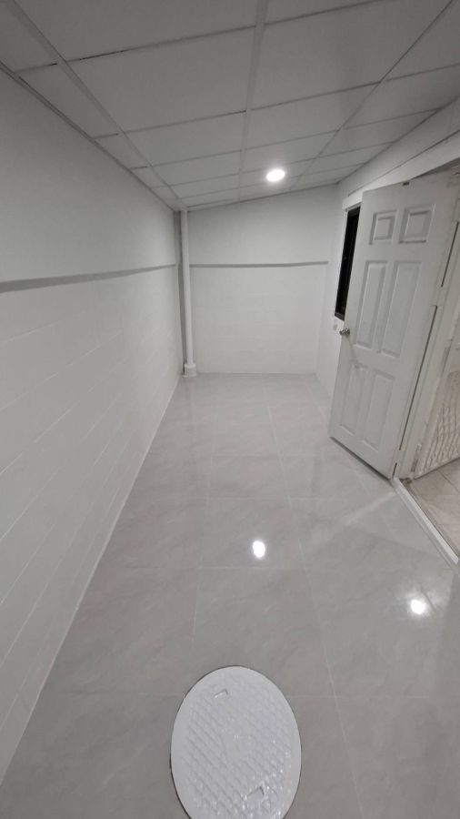 - ขายทาวน์โฮม 2ชั้น รีโนเวทใหม่ หมู่บ้านเฟิร์สโฮม ซ.ร่วมมิตรพัฒนา แยก7