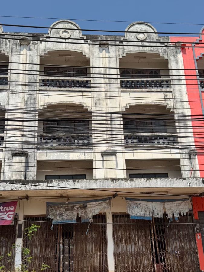 - ขายอาคารพาณิชย์ 3 ชั้น 2 คูหา ติดถนนสายขอนแก่น - เหล่านาดี จังหวัดขอนแก่น