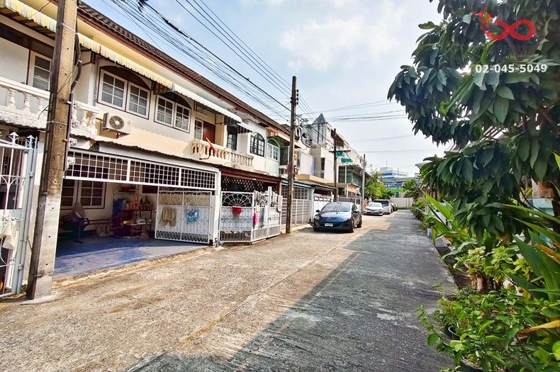 - ขายทาวน์เฮาส์ 2ชั้น 15ตรว.รามอินทรา 43 ใกล้รถไฟฟ้า มัยลาภ