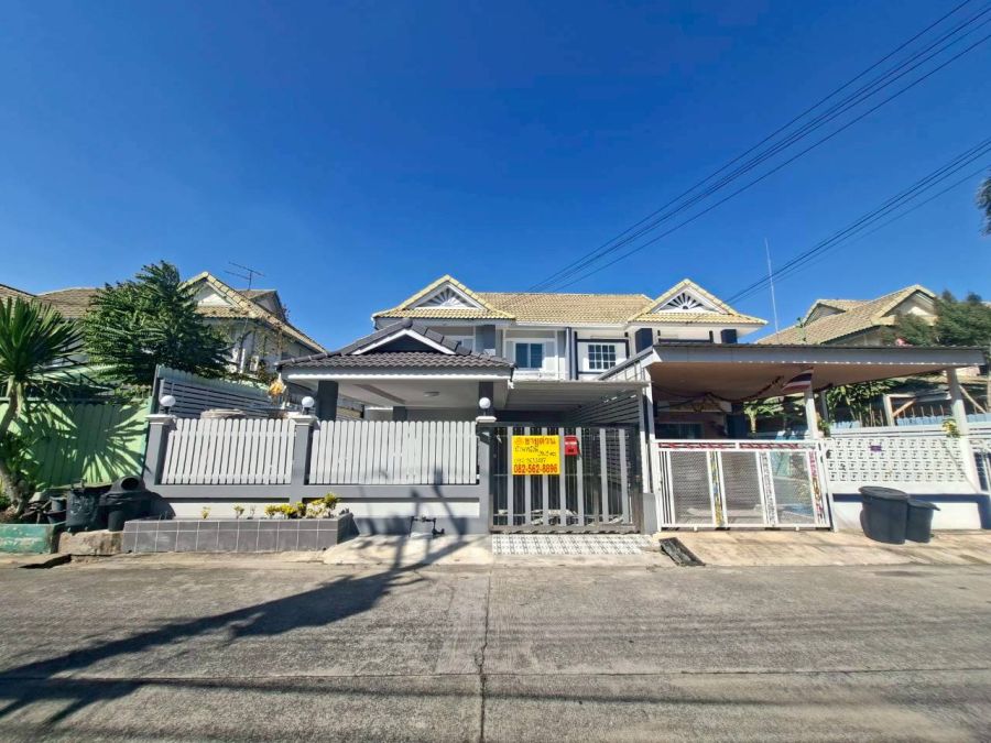 - ขายบ้านแฝด 2 ชั้น หมู่บ้านพฤกษา20 ลำลูกกา คลอง2 ถนนเสมาฟ้าคราม