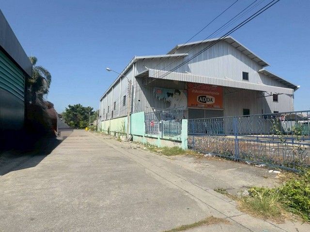 - ขายโกดังสินค้าพร้อมบ้านพัก ทำเลศักยภาพ บนที่ดิน 1 ไร่ ผังสีเขียว ซอยร่มประดู่1 เหมาะทำโกดัง โรงงาน หรือที่อยู่อาศัยพร้อมทำธุรกิจ