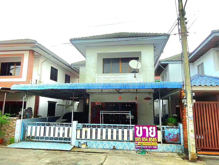 - ประกาศขายทาวน์โฮม 2 ชั้น ม.สวนทิพย์4 สามพราน ใกล้ถนนเพชรเกษม