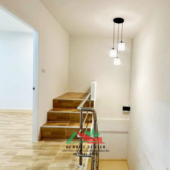 - รีโนเวทใหม่ขาย2.19ล้าน ทาวน์เฮ้าส์24.4ตรว. ม.สุชา ถ.บางบัวทอง-สุพรรณบุรี ฟรีโอน