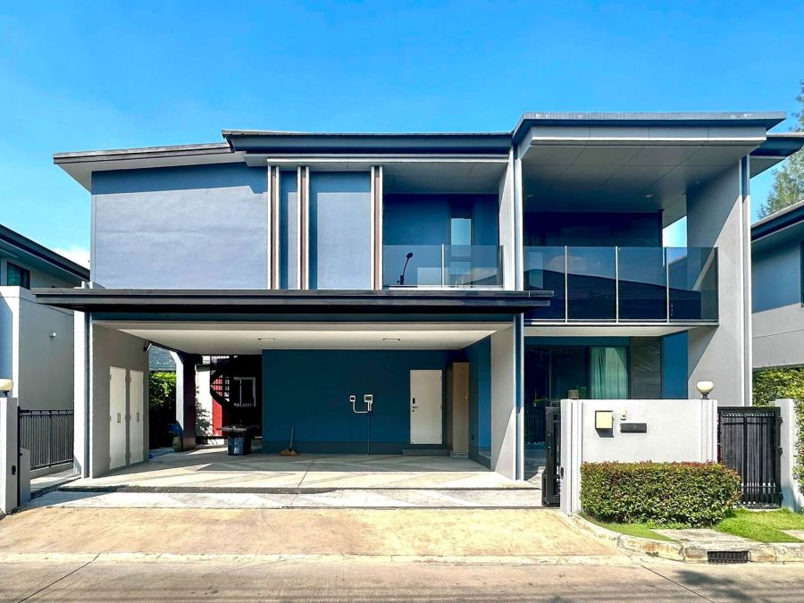 - บ้านเดี่ยวหรูให้เช่า โครงการเศรษฐสิริ กรุงเทพกรีฑา 2