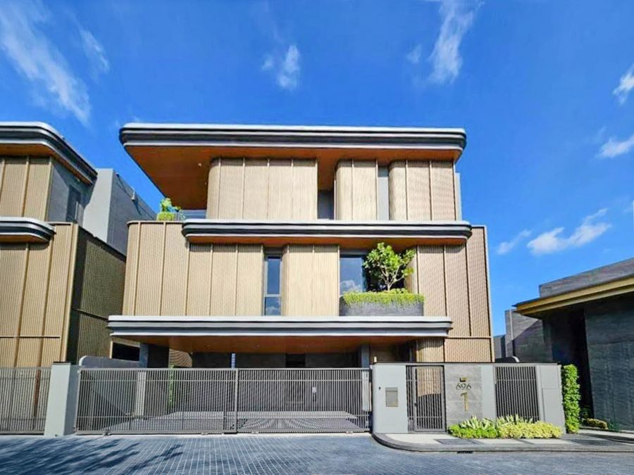 - บ้านเดี่ยวหรู 3 ชั้น โครงการบูก้าน พระราม 9 เหม่งจ๋าย | 4 ห้องนอน พื้นที่ใช้สอย 522 ตร.ม.