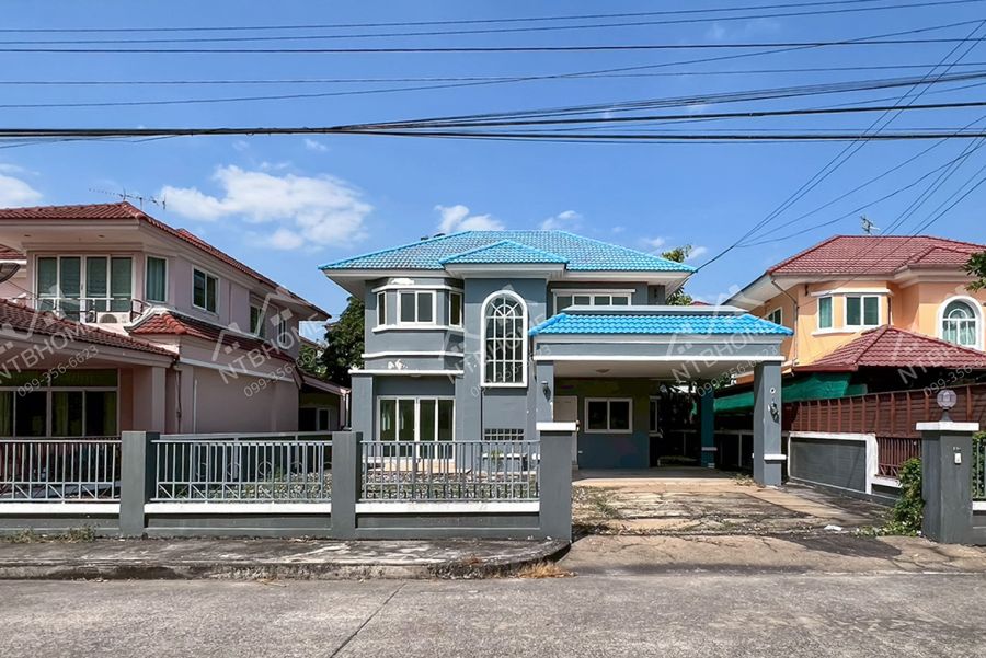 - วราภิรมย์ สุขาภิบาล 5 ซอย 69 ต่อเติมครบพร้อมอยู่ ใกล้สนามบินดอนเมือง ทางด่วน และรถไฟฟ้า