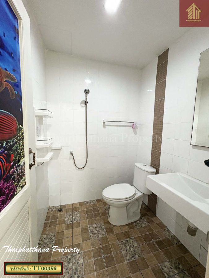 - พฤกษาทาวน์ สุขุมวิท-เทพารักษ์ กม.1 ทำเลดี ใกล้รถไฟฟ้าสายสีเขียว/สายสีเหลือง รีโนเวทพร้อมอยู่