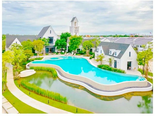 - บ้านเดี่ยว 2ชั้น ฟังก์ชัน 3นอน บางนา กม.15 เมกาบางนา 2.5 กม. 4น้ำ ใกล้แหล่งไลฟ์สไตล์ รร.นานาชาติไทยจีน 2 กม.50ตร.วา. 250ตร.ม.