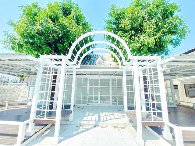 - ทำเลปากเพรียว ขนส่งสระบุรี 1.2 กม.ให้เช่าบ้านเดี่ยว 2 ชั้น 3นอน 2 น้ำ ใจกลางเมือง มีบ้านสองหลังในรั้วเดียวกัน พื้นที่กว้าง