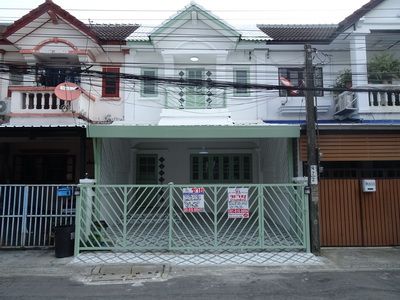 - ทาวน์เฮาส์ เพิ่มพูนธานี เกษตรนวมินทร์ หน้ากว้าง 5 เมตร กรุงเทพ