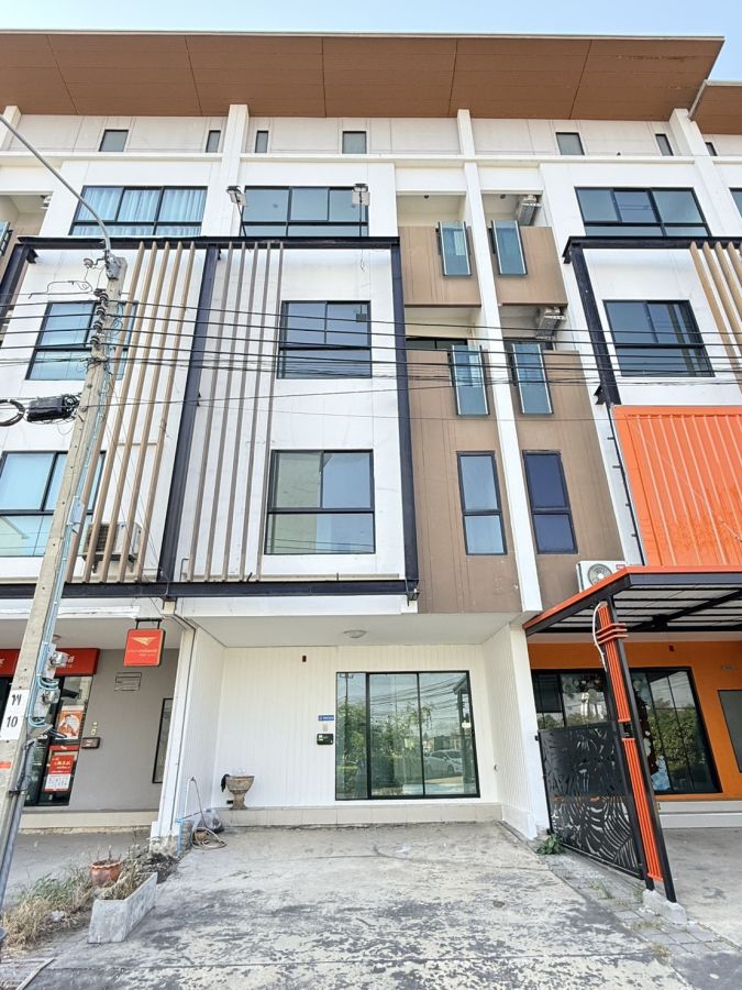 - ให้เช่าโฮมออฟฟิศ4ชั้น โครงการไอฟีล-บางนา iField Bangna ผู้เช่าสามารถรีโนเวทได้