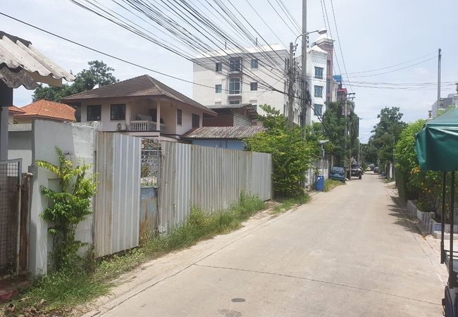 - ขายที่ดิน ซอยลาดพร้าว 87 ถนนประดิษฐ์มนูธรรม เขตวังทองหลาง กรุงเทพมหานคร