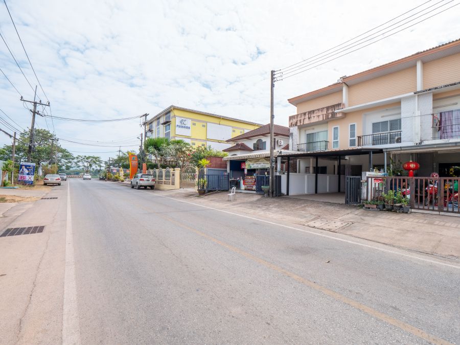 - ขายบ้านริมแม่น้ำโขง #เมืองนครพนม ทำเลดีมากๆ สวยสภาพดี 95% ขายถูก พร้อมอยู่ได้เลย 100 เมตร ถึงริมโขง