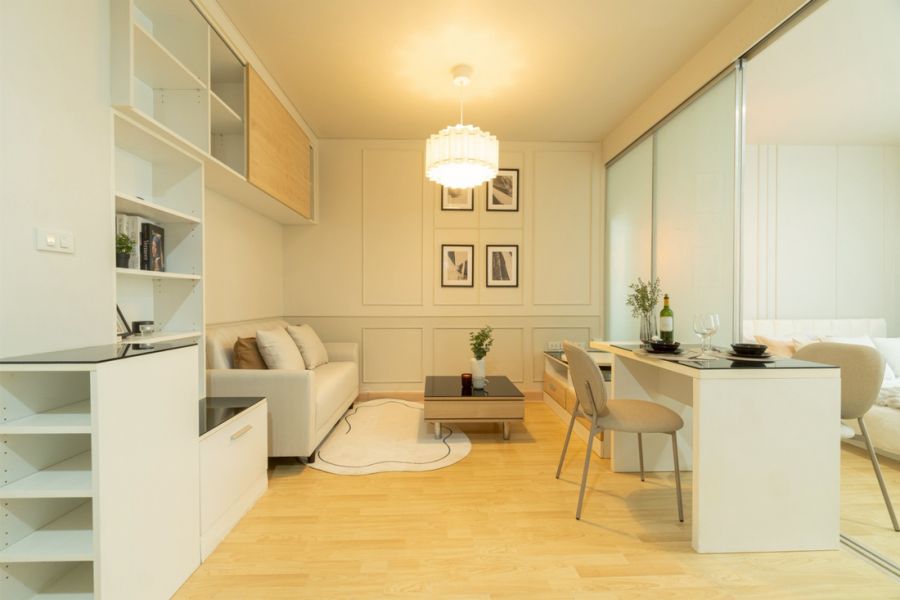 - Condo The Iris Rama 9-Srinakarin 41 ตารางเมตร 1นอน ชั้น1 ตึกF มีสวนส่วนตัว ตกแต่งครบตามรูป