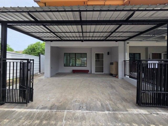 - ให้เช่าทาวโฮมหลังมุม ถ. ศรีนครินทร์ 24, สถานีรถไฟฟ้าสายสีเหลือง, สถานีรถ BTS อ่อนนุช ถนนพัฒนาการ ซอย38 โครงการพฤกษาวิลล์ 73 บาหลี