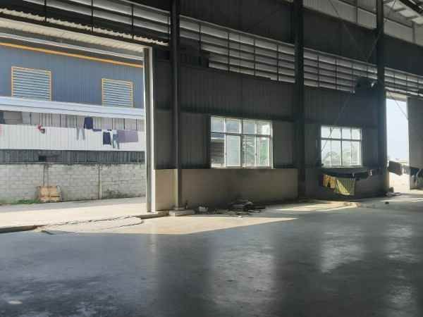 - ให้เช่าโรงงานโกดัง ทำเลดีย่านแพรกษา ขนาด 1,000 ตรม. เหมาะทำโกดัง คลังสินค้า