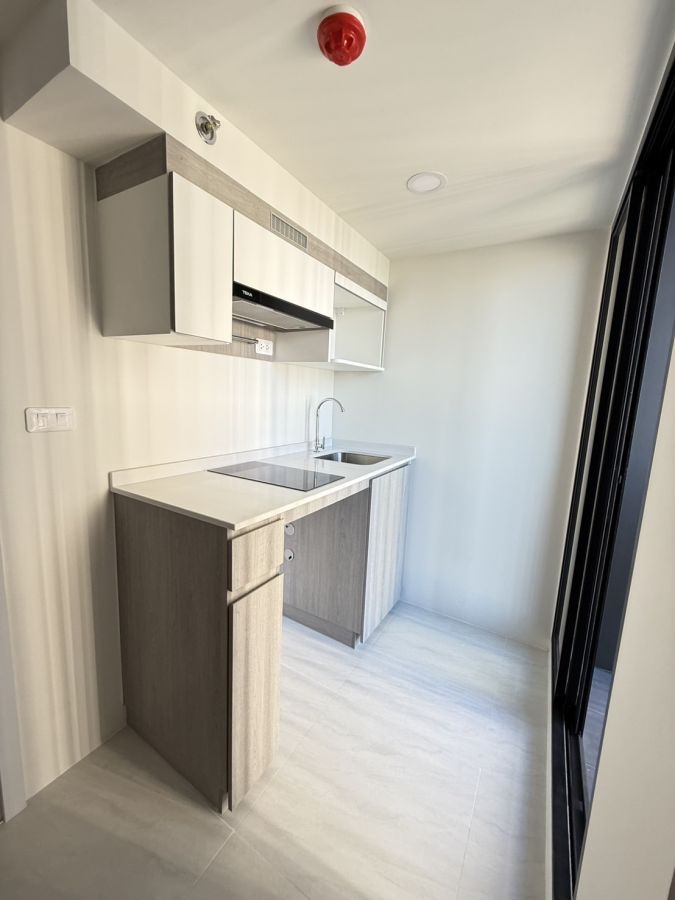 - ราคานี้ไม่มีอีกแล้ว!! คอนโดออริจิ้นปลั๊ก&เพลย์ นนทบุรีสเตชั่น 2นอน เพดานสูง เฟอร์ครบ ใกล้รถไฟฟ้า เซ็นทรัลฯ