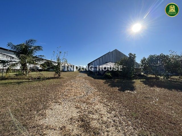 - ขายโรงงานบ้านบึง 20 ไร่ ติดถนนใหญ่ 3289 มีใบ รง.4 ผังสีส้มลายจุด ใกล้ท่าเรือมาบตาพุด