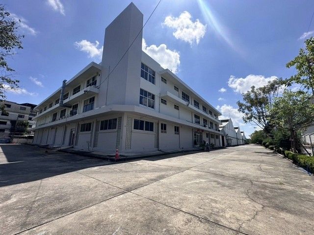 - ให้เช่าโกดังมีหลายขนาด ใกล้ทางด่วนกาญจนาภิเษก 3.6 กม. ติดถนนเทพารักษ์ ใกล้ถไฟฟ้าสายสีเหลืองสถานีทิพวัล และ ศรีเทพา