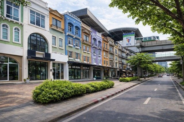 - ใกล้รถไฟฟ้า BTS ปุณณวิถี 349ม. BTS อุดมสุข 899ม. ห้องพัก 1นอน 1น้ำ มี8-14ห้อง ถ.สุขุมวิท 101 เฟอร์ครบ อยู่ในอาคารพาณิชย์ 2คูหา