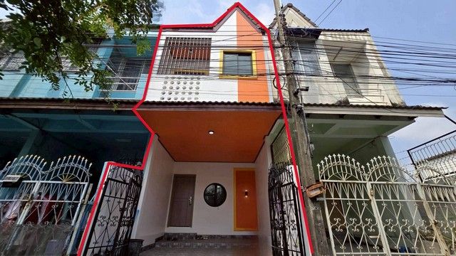 - ขายทาวน์เฮาส์ 2ชั้น พื้นที่ 16 ตร.ว. ถนนเทศบาล 3 ซอย 8 ต.ปากเพรียว อ.เมืองสระบุรี จ.สระบุรี ทำเลทองใจกลางเมืองสระบุรี