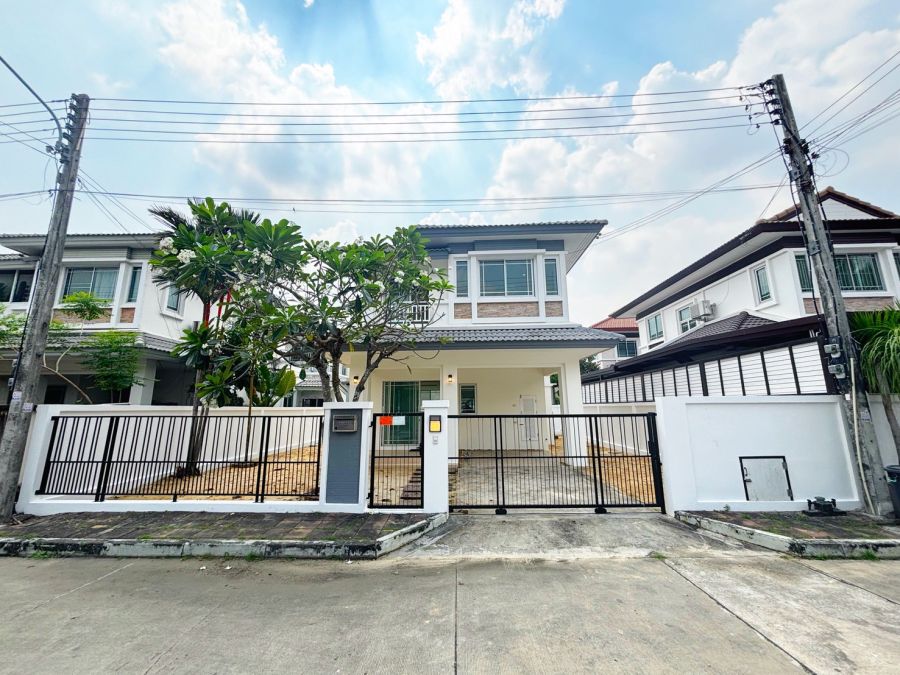 - บ้านธัญญาภิรมย์ วงแหวนธัญบุรี คลอง5 ถ.รังสิต-นครนายก ต.รังสิต อ.ธัญบุรี จ. ปทุมธานี