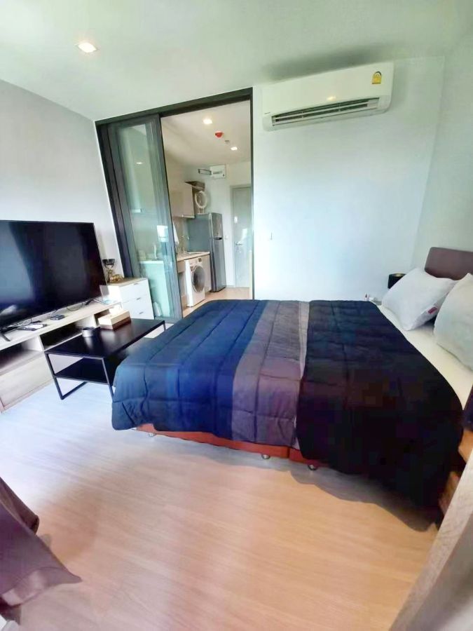 - ขายต่ำกว่าตลาด Life Sukhumvit 62 BTS บางจาก 26 ตรม. 1 นอน เพียง 2.35 ล้าน