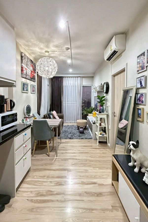 - โปรลับ..คอนโดติดรถไฟฟ้า ห้องสวยพร้อมอยู่ ชั้นบนสุด วิวสวย พิเศษแถม พท.ห้องฟรี 10 ตรม.