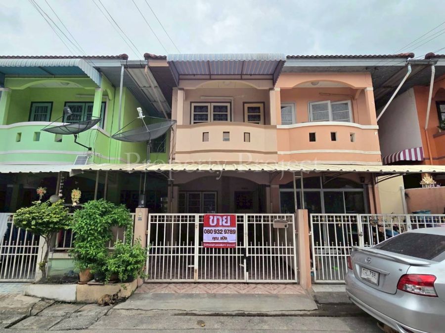 - ขาย ทาวน์เฮ้าส์ หมู่บ้าน เปี่ยมสุข ปากเกร็ด พร้อมอยู่