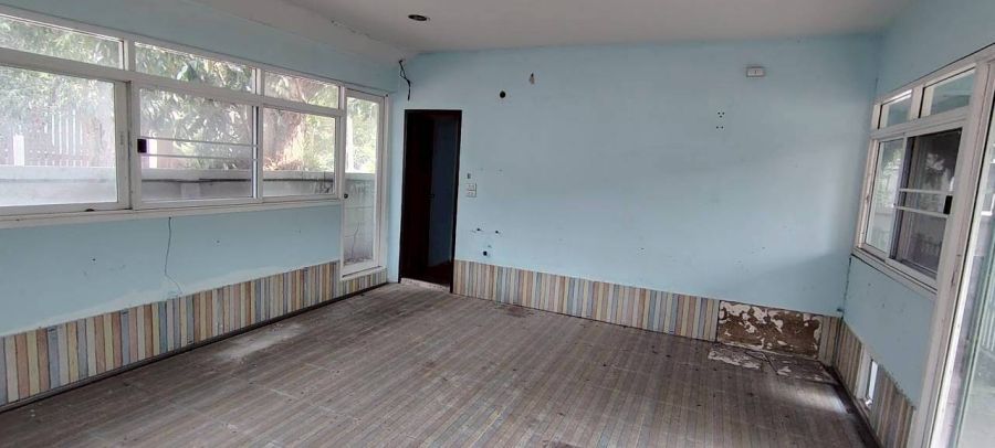 - ขายบ้านพร้อมที่ดิน หมู่บ้านชลลดา บางบัวทอง เนื้อที่ 213 ตารางวา