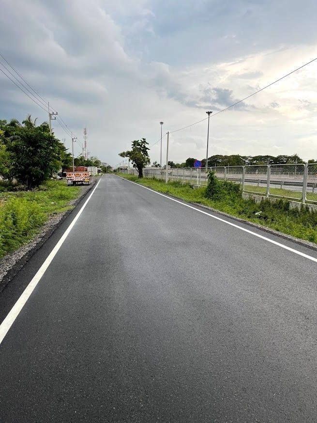 - ขายที่ดิน 2.5 ไร่ ติดถนนมอเตอร์เวย์ บางปะอิน ช่วง กม 6.5 ตำบลคลองสาม คลองหลวง