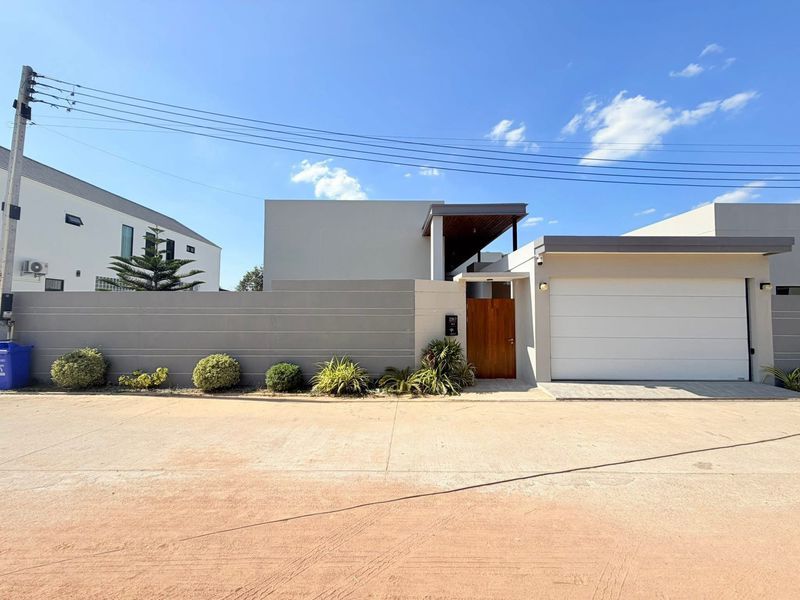 - ปล่อยเช่าบ้านเดี่ยวพลูวิลล่า สุดหรู โซนบางพระ ศรีราชา ตกแต่งพร้อมอยู่