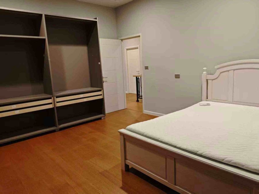 - บ้านพลูวิลล่าให้เช่า 5 ห้องนอน ซอยกรุงเทพกรีฑา กรุงเทพฯ