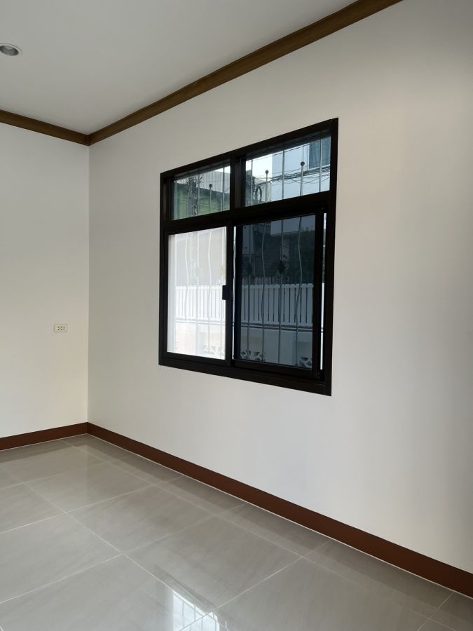 - ให้เช่าบ้านเดี่ยวรีโนเวทใหม่ ลาดพร้าว 80 พื้นที่ 55 ตร.ว. มีที่จอดรถ พร้อมเข้าอยู่