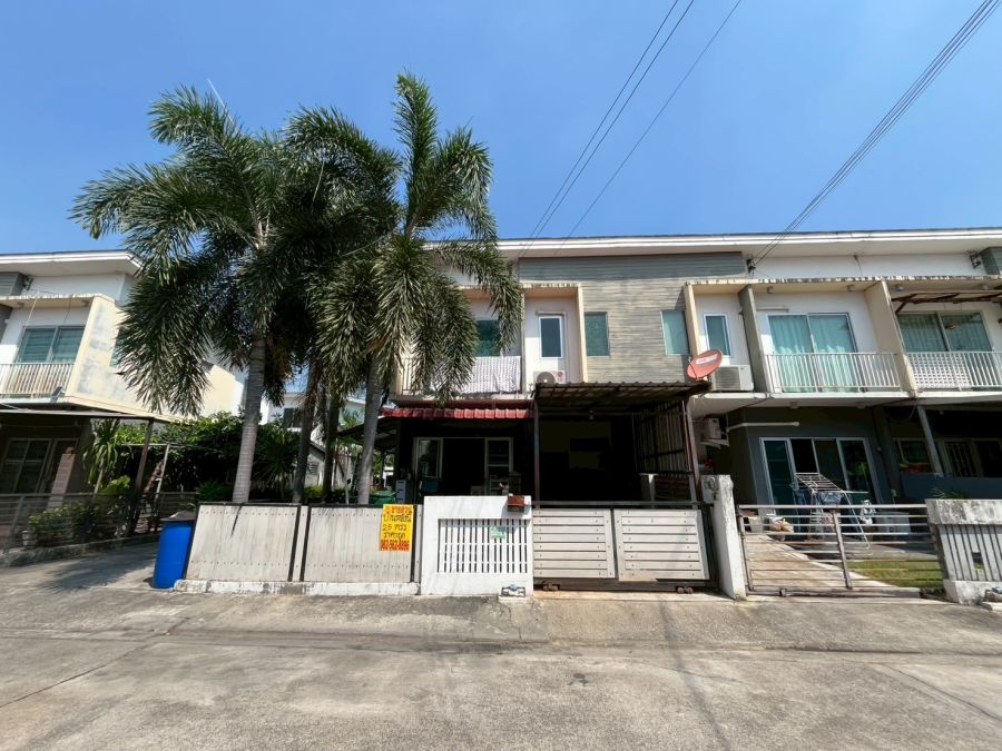 - ขายบ้าน 2 ชั้น หมู่บ้านเดอะคอนเนค 15 อ่อนนุช