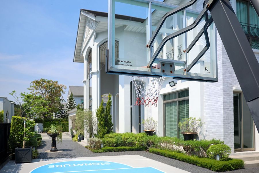 - บ้านเดี่ยวหรู แปลงมุม Perfect Masterpiece พระราม 9-กรุงเทพกรีฑา