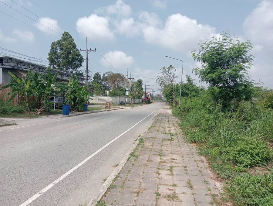 - ขายที่ดินเมืองระยอง เชิงเนิน 32-1-28ไร่ ใกล้เซ็นทรัลระยอง