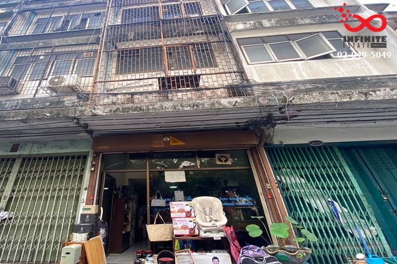 - ขายและให้เช่าอาคารพาณิชย์ 5.5 ชั้น 10 ตารางวา ซอยสีลม 22 ใกล้รถไฟฟ้า BTS