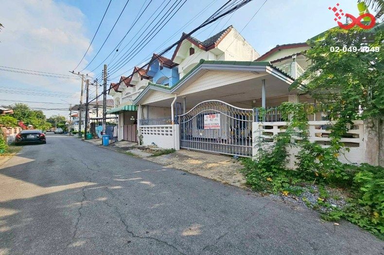 - ขายบ้านเดี่ยว หมู่บ้านเสริมมิตร นวมินทร์ 68 บึงกุ่ม 47ตร.ว 2ชั้น