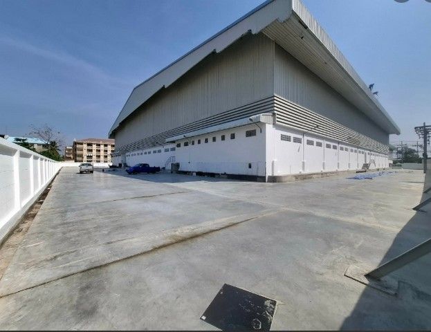 - ให้เช่าโรงงาน ที่ดิน 6 ไร่ 371.5 ตร.ว.อาคารรวม 5,508 ตร.ม. ถนน บางนา ตราด อำเภอบางเสาธง สมุทรปราการ