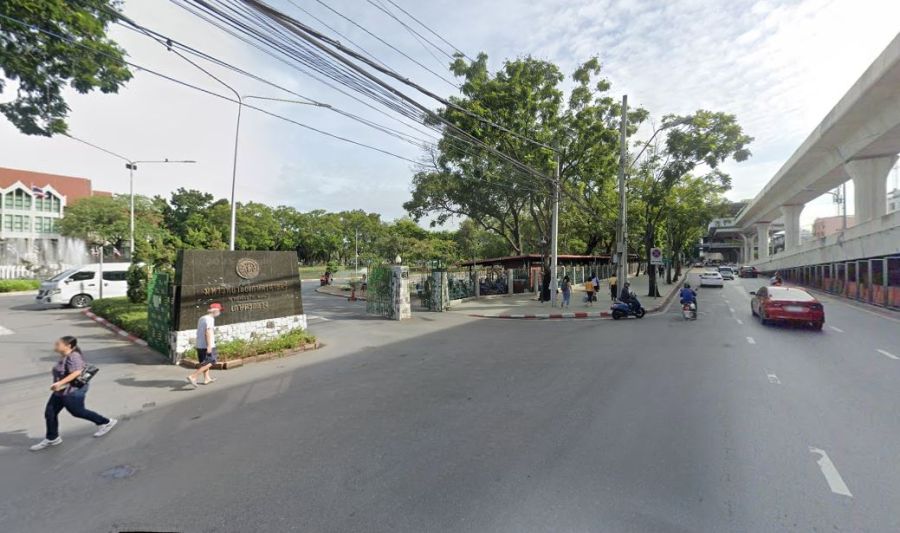 - ขายที่ดินติดถนนลาดปลาเค้า ใกล้ถนนเกษตร-นวมินทร์ และมหาวิทยาลัยเกษตรศาสตร์ บางเขน