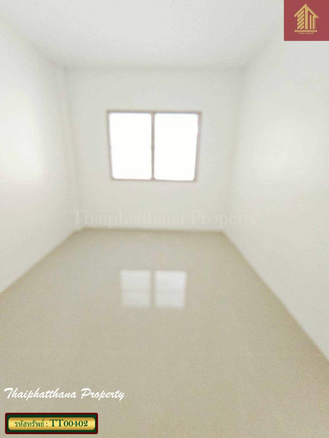 - ขายถูก ทาวน์เฮ้าส์ ชั้นเดียว หมู่บ้านแสงตะวัน รีโนเวทใหม่ สวย พร้อมอยู่