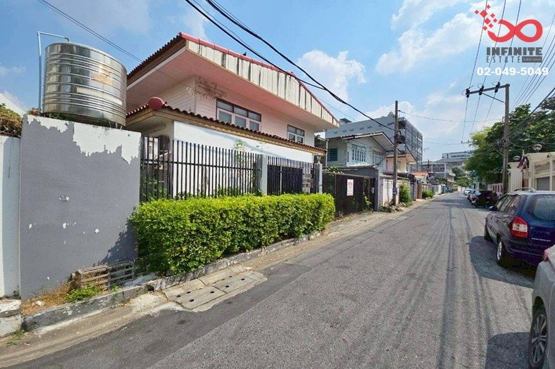 - ขายบ้านเดี่ยว 2ชั้น 104ตร.วา จรัญสนิทวงศ์ 91 ใกล้ MRT บางอ้อ พร้อมโกดัง