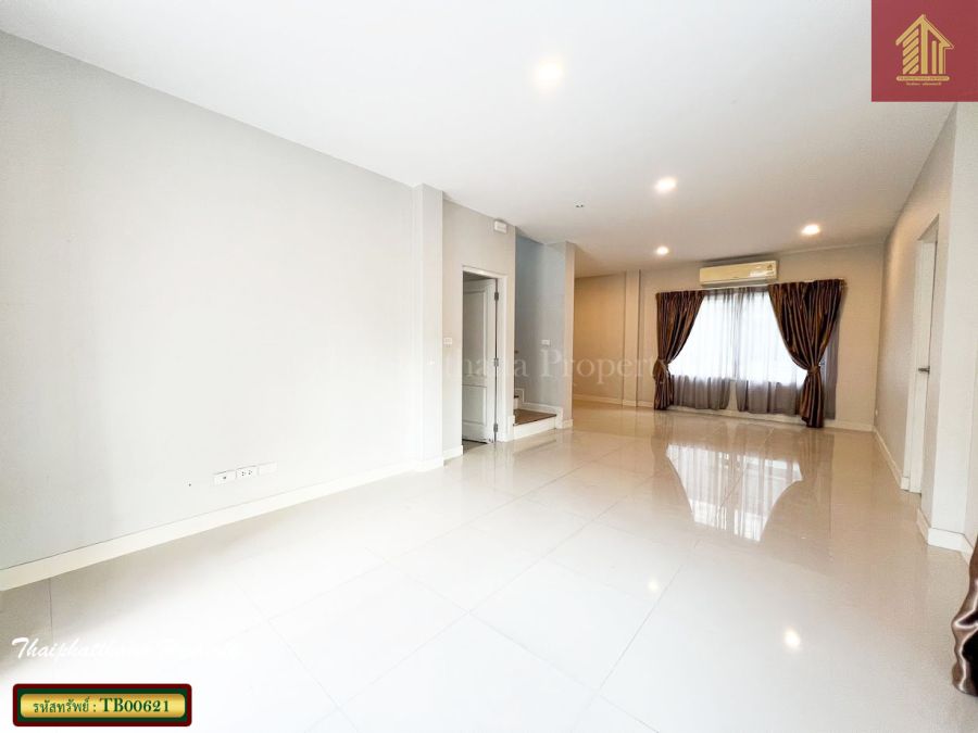 - เซนโทร ประชาอุทิศ 90 บ้านทำเลดี ฟรีเฟอร์นิเจอร์ พร้อมอยู่