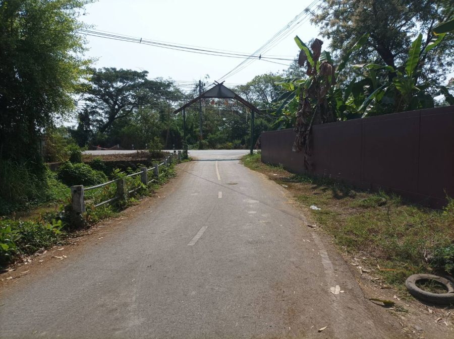 - ขายที่ดิน 2ไร่40ตร.ว. ต.สง่าบ้าน อ.ดอยสะเก็ด จ.เชียงใหม่